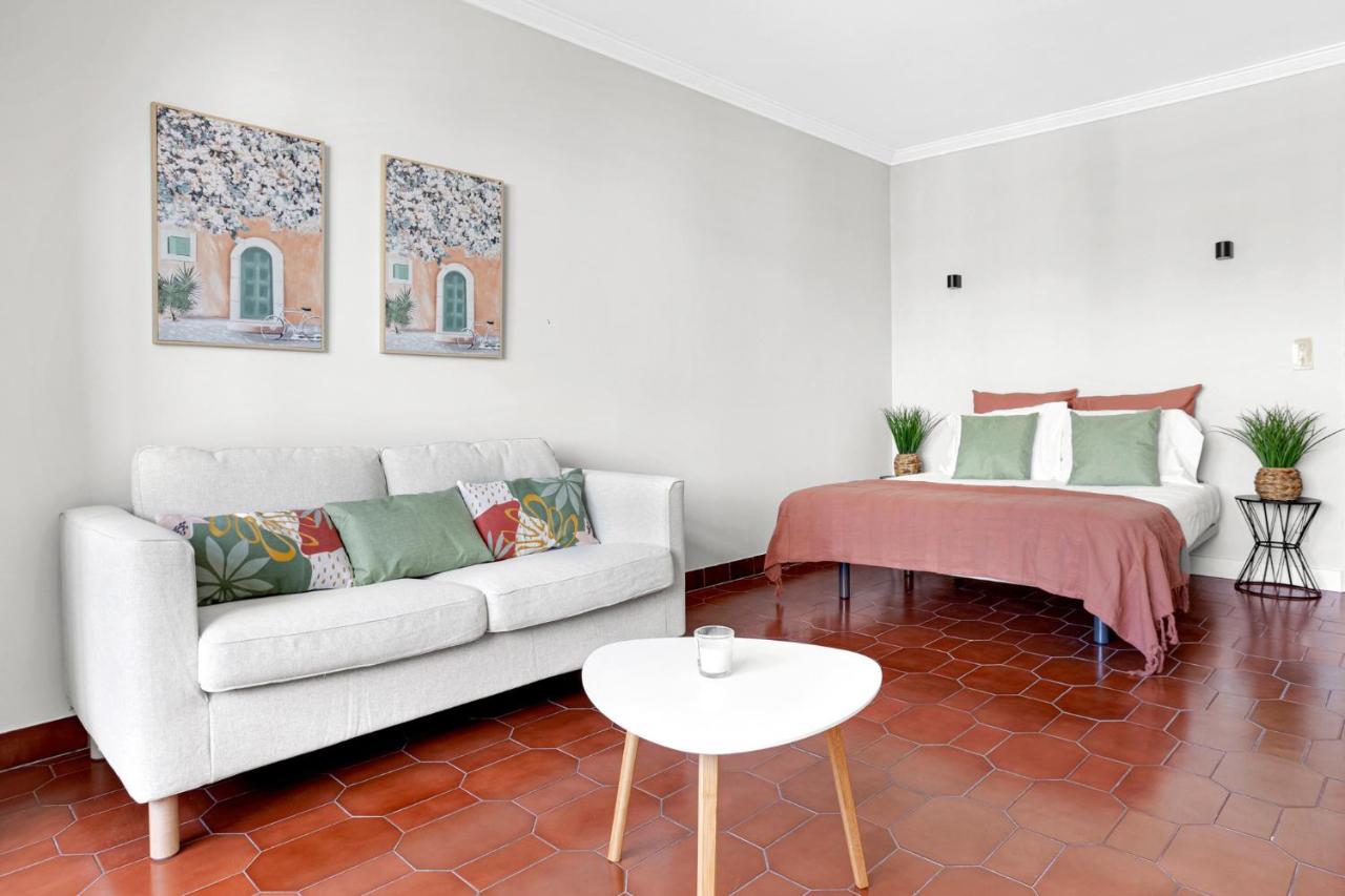 Wonderful Shared Apartment In Alfornelos - Near Metro! Lisboa المظهر الخارجي الصورة